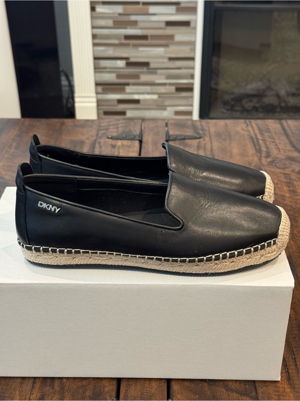 DKNY Mallandra Slip On Espadrille Flat (NWOT)